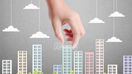 Nên chọn chiến lược mua và nắm giữ hay mua đi bán lại bất động sản