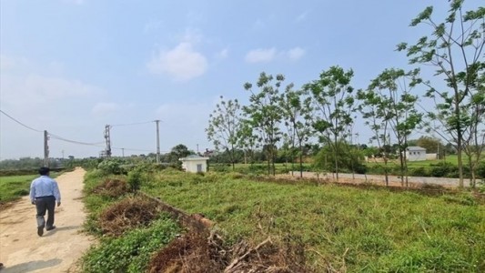 Đất nông nghiệp ngoài khu dân cư có được chuyển sang đất ở không?