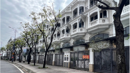 Bất động sản phục hồi sau biến động lãi suất, thị trường chung cư TP.HCM có dấu hiệu chững lại