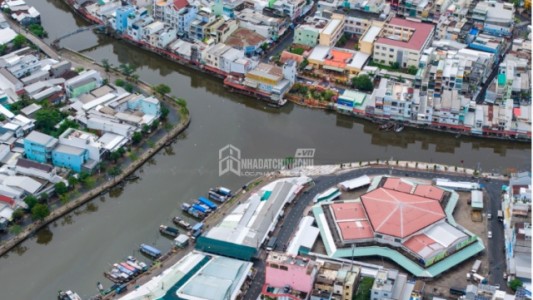 Ly hôn xong, con dâu kiện cha mẹ chồng đòi phần đất vì công sức đóng góp