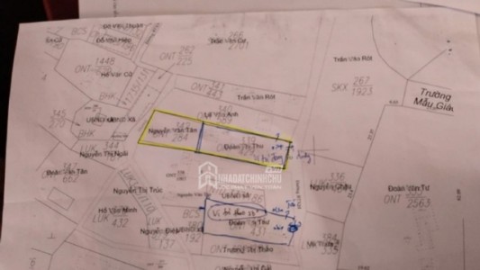 Sắp bán đất mới phát hiện sổ đỏ đứng tên hàng xóm, đất ở lại ghi tên người lạ