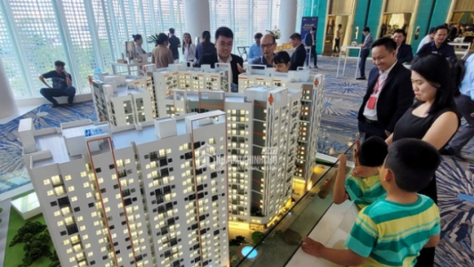 Thị trường bất động sản chờ “cú hích” từ tín dụng và chính sách