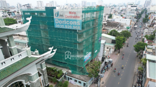 Giá vật liệu xây dựng tăng “phi mã”: Rủi ro pháp lý và bài toán sống còn cho nhà thầu, chủ đầu tư