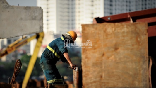 Không liên hệ được chủ cũ, không thể đổi tên giấy phép xây dựng