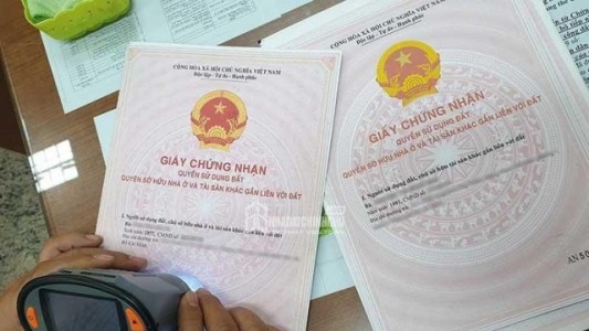Đổi sổ đỏ hộ gia đình: Không còn áp dụng chung một mẫu hồ sơ thành viên