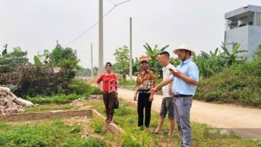 Chia Đất Thừa Kế Không Có Di Chúc, Con Nuôi Hợp Pháp Được Hưởng Như Con Ruột