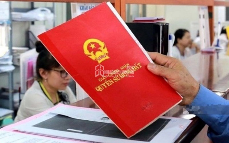 Giữ Công Chứng Khi Giao Dịch Đất Đai Để Phòng Ngừa Rủi Ro Cho Người Dân