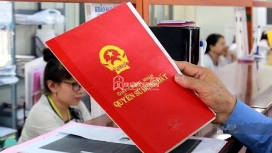 Giữ Công Chứng Khi Giao Dịch Đất Đai Để Phòng Ngừa Rủi Ro Cho Người Dân