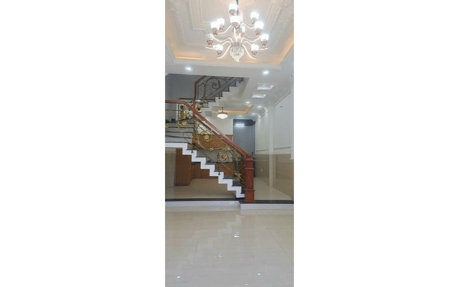 Bán nhà Gò Vấp. Đường Quang Trung 70M2 (6.6 X 10.5) 6 tỷ5.HẺM OTO