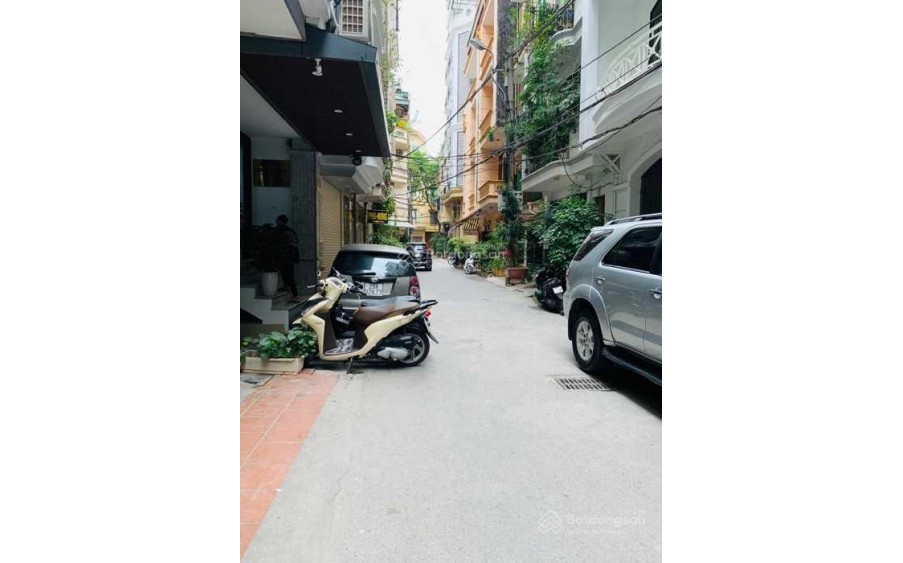 Bán nhà PL Trần Quốc Hoàn 35m - 6 tầng - Ô tô tránh - Kinh doanh - Hơn 9 tỷ - Hiếm