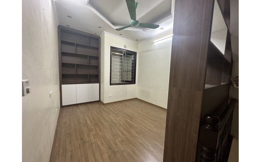 Cho thuê nhà liền kề đẹp ở Phùng Khoang, Hà Đông. 18tr