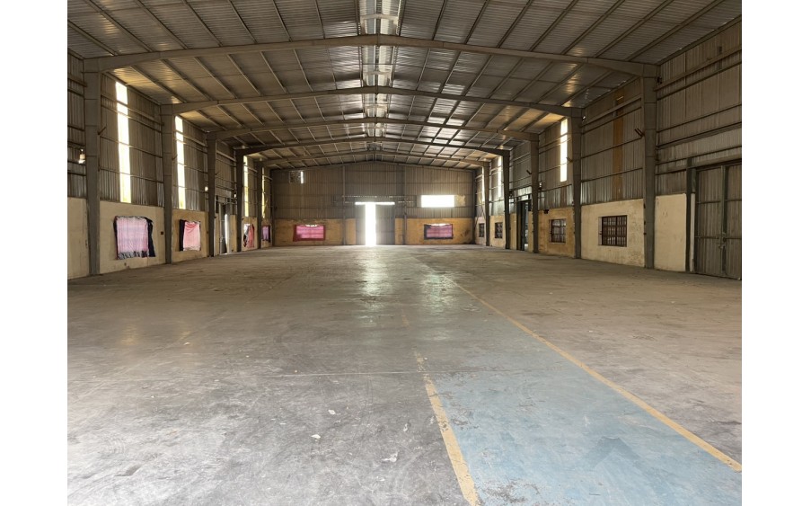 Cho thuê kho xưởng tại KCN Thanh Oai , Hà Nội. Diện tích 5000m, xưởng văn phòng khoảng 4300m, kho xưởng tiêu chuẩn