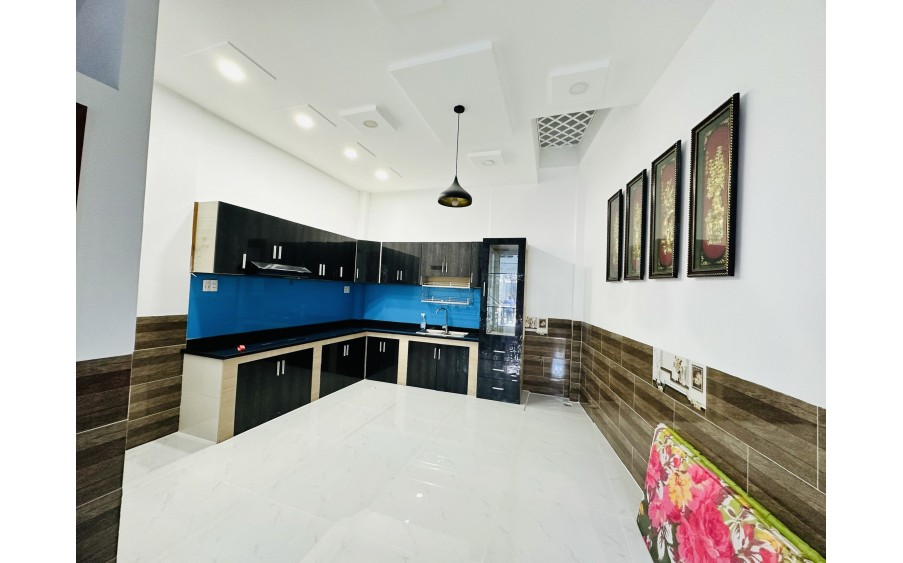 Bán nhà Thống Nhất ,Gò Vấp, 52m2, ngang khủng 5.6m, hẻm 5m, ô tô để trong nhà, giá 7 Tỷ TL
