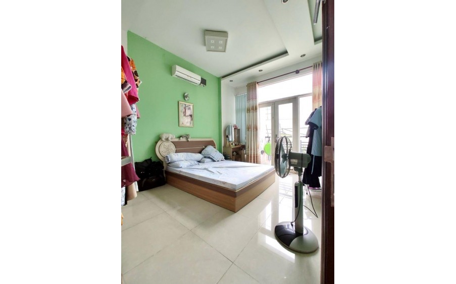 Bán Nhà 2 Tầng, 70m2, Ngay Ngã 4 Xã, Hương Lộ 2, Bình Tân, Giá 2.x Tỷ