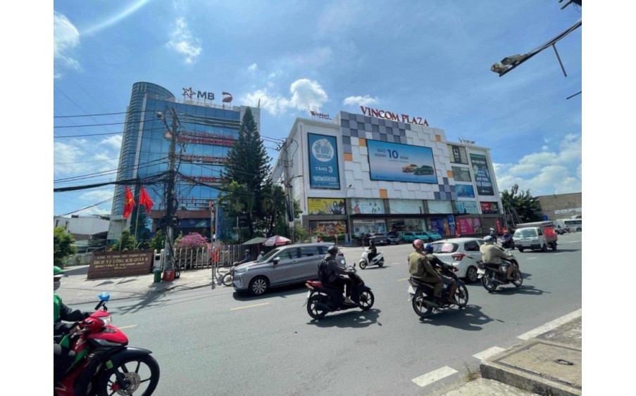bán nhà biệt thự mini 102m2 ngang 6m, đường Lê văn Việt, P. TNP A, Q. 9, hẻm xe hơi đậu cửa, 5.x tỷ