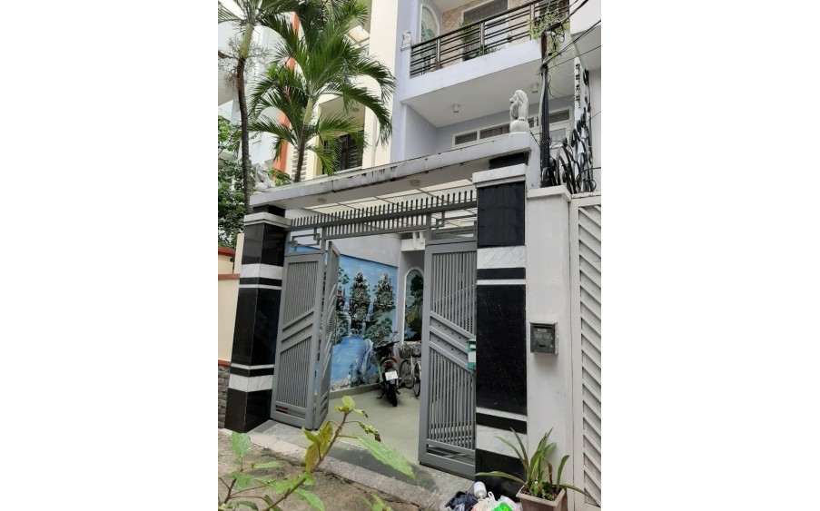 Cần bán nhanh nhà phố 4.2 x 25.2m 1 trệt 3 lầu Nguyễn Thị Minh Khai Quận 1 TP.HCM