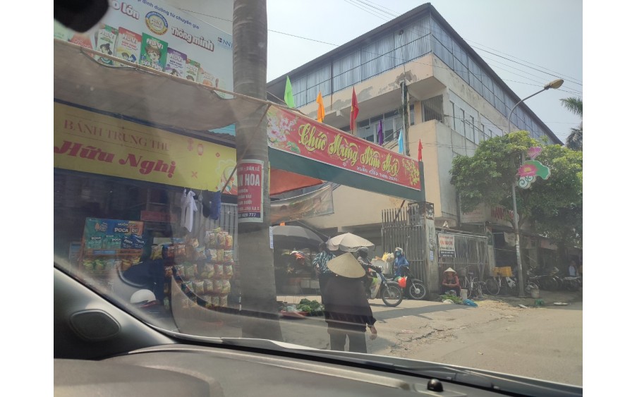 Thanh lý gấp cắt lỗ bán 100m2 đất mặt đường lớn Vân Nội KD sầm uất cách cầu Nhật Tân 5 phút giá rẻ