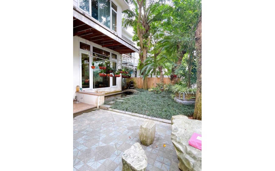 BÁN BIỆT THỰ PALM GARDEN VIỆT HƯNG, BIỆT THỰ SÂN VƯỜN ĐẸP NHẤT KHU VỰC 3 MẶT THOÁNG 233M2
