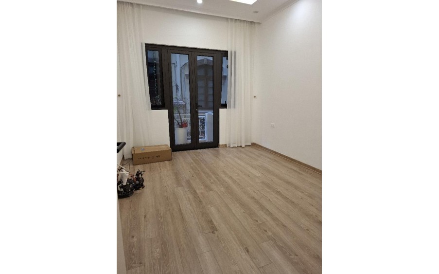 B.ÁN NHÀ TRUNG TÂM CẦU GIẤY_LÔ GÓC_ DÂN XÂY CHẮC CHẮN_ HAI THOÁNG VĨNH VIỄN_DT 48m MT4m x 4 tầng Giá 10 tỷ 9 Lh 0968553696