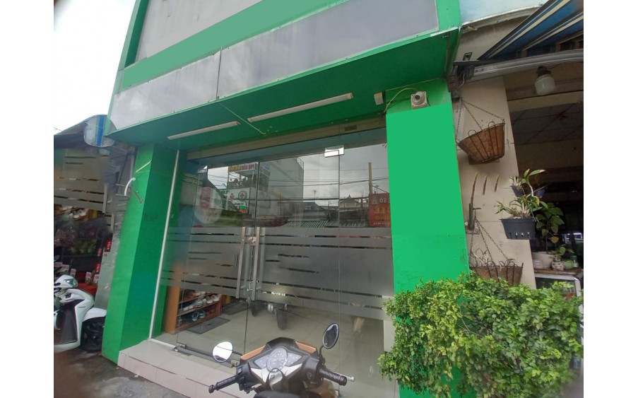 Bán nhà MT Đ. số 11 TD, 128m2, 2 lầu, dài 32m, Đ. 8m, 432tr/n giá chỉ 9.x tỷ