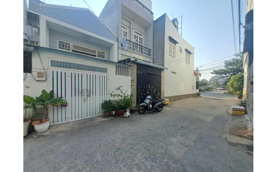 Rẻ quá VỊ TRÍ VIP Q9 TNPB- HẺM XE HƠI - 2 TẦNG ĐÚC - 52M2 A4 -  HOÀN CÔNG ĐỦ.