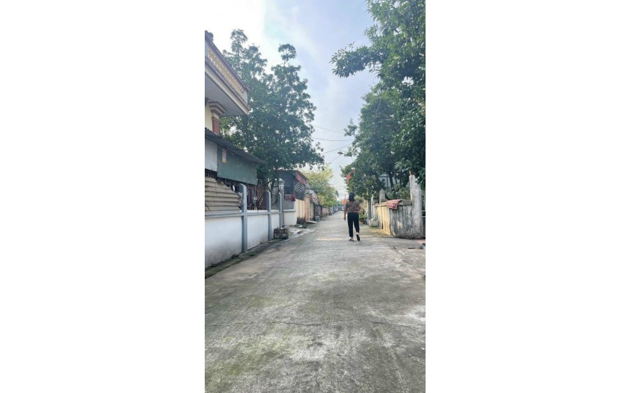 Chính chủ bán 99.1m2, đường trước đất 4 met, ô tô quay đầu
