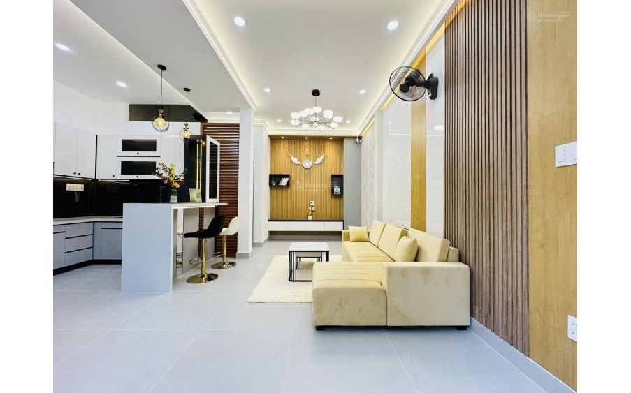 Nhà Lê Văn Sỹ, Quận 3 - 75m2- Bán gấp 8.5 tỷ
