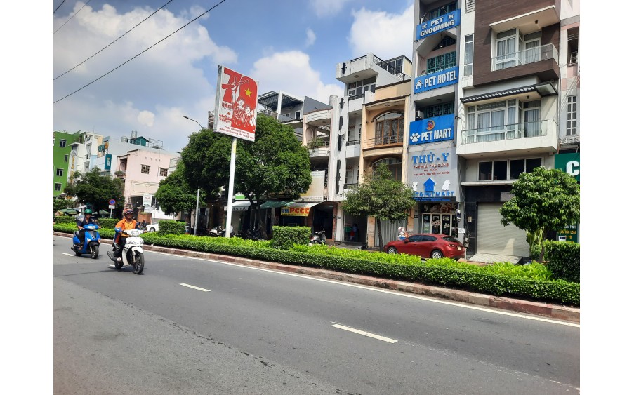 Mặt tiền đường số  khu Tên Lửa DT 4x16m trệt 3 lầu sân thượng giá chỉ 7.9 tỷ