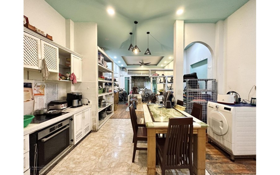Nhà cần Bán gấp nhà 4,5m x 13m 2 lầu đường Trần Hữu Trang Phú Nhuận 6,8 tỷ