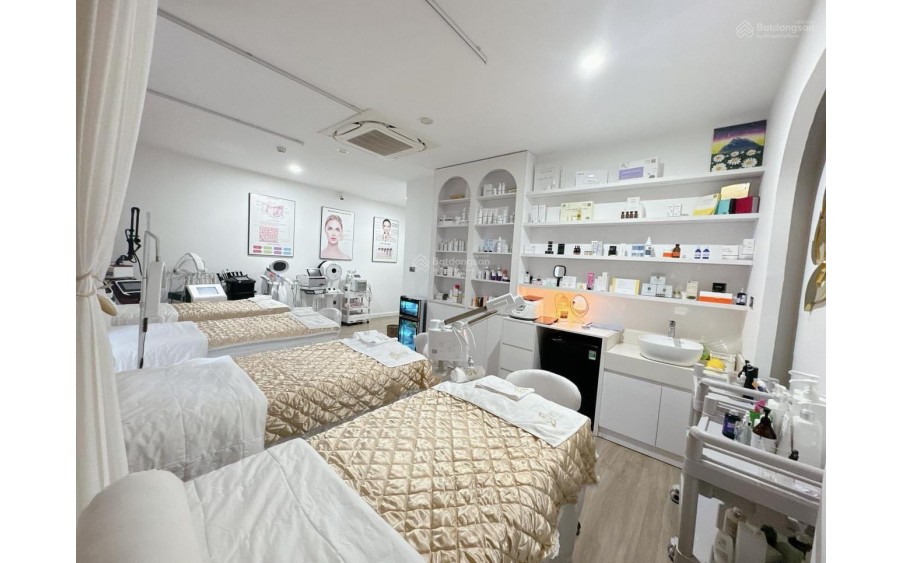 Dòng tiền siêu tốt phố Nguyễn Hoàng 77m2 7T thang máy, MT 6,6m chủ KD spa doanh thu 300tr/tháng