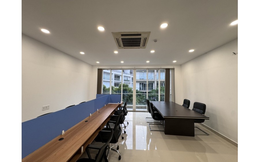 TOP 10 sàn văn phòng cho thuê giá tốt nhất Sala, Diện tích 40m2 chỉ 15Tr/tháng