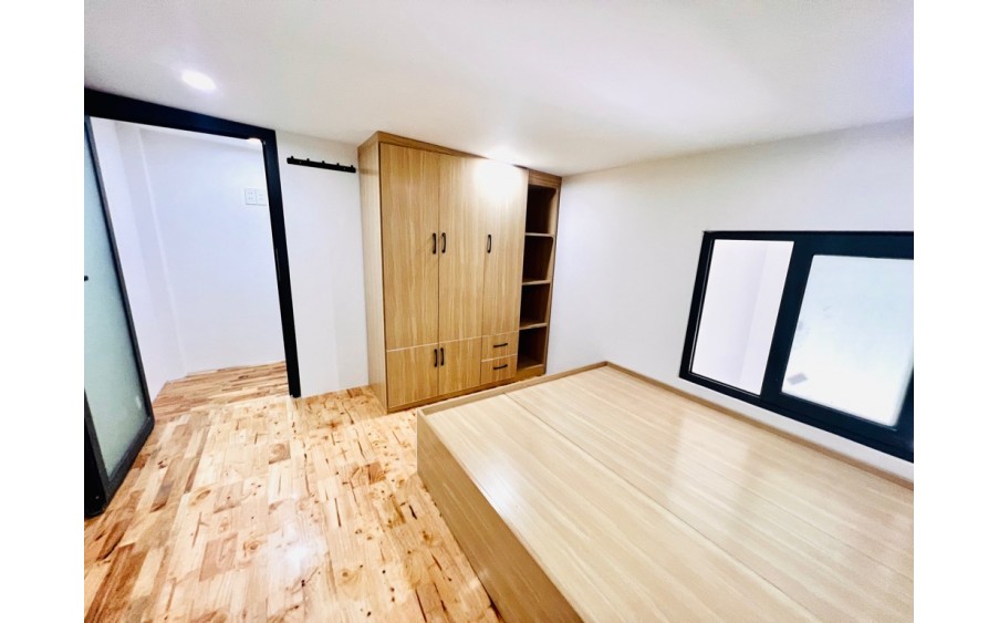 Nguyễn Đình Chiểu 27m2 - KẾ BÊN CHỢ KHU ẨM THỰC PHAN XÍCH LONG., Phường 3 Phú Nhuận Giá 3 tỷ 8