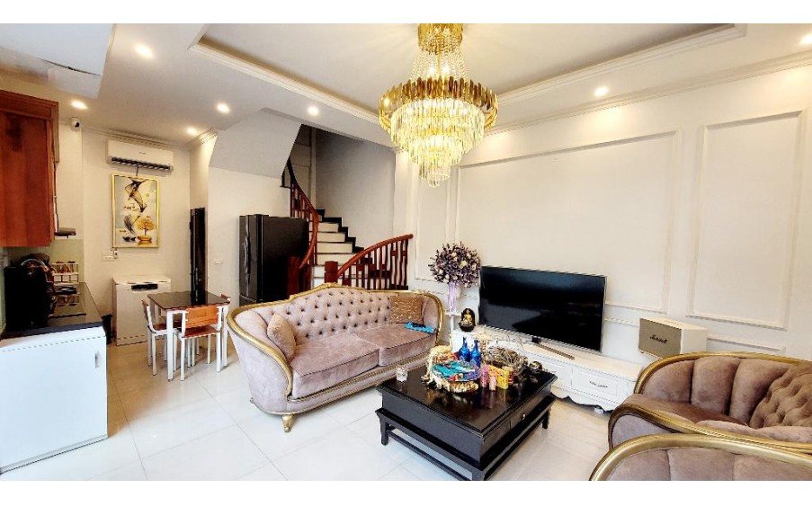NHÀ ĐỨC GIANG 36M2, 5 TẦNG, NGÕ Ô TÔ, TẶNG NỘI THẤT, GẦN THƯỢNG CÁT, TRƯỜNG HỌC