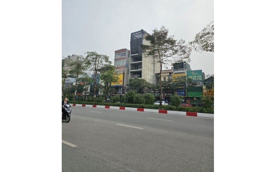 Bán nhà mặt phố Văn Cao, Phường Liễu Giai, quận Ba Đình, vỉa hè gần Hồ Tây50m 17,4 tỷ