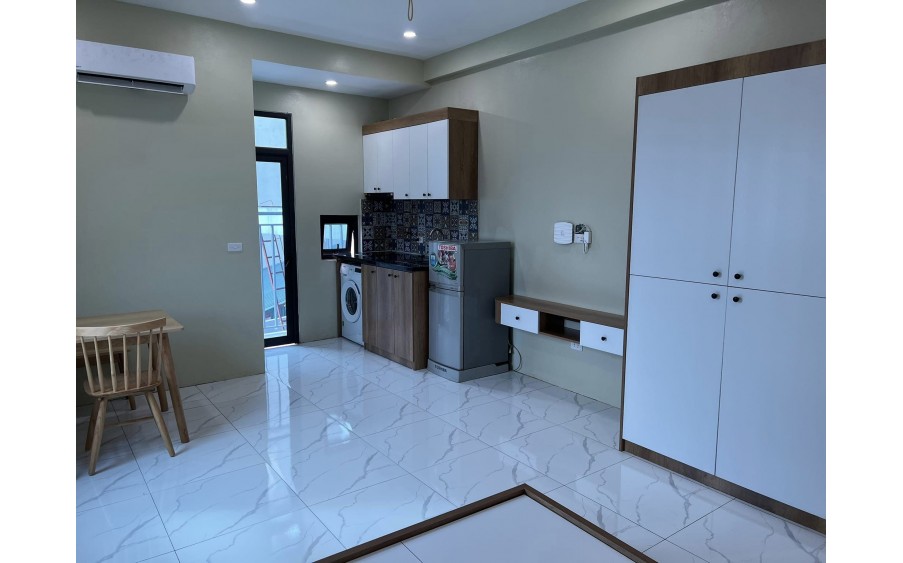 Tòa CHDV phố Khương Trung, một nhà ra phố, ngõ ô tô, xây mới, 17 phòng, DT 100 tr/tháng