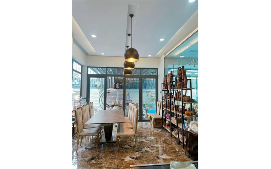 Bán biệt thự sân vườn hồ bơi khu Compound đường Xuân Thủy - Thảo Điền