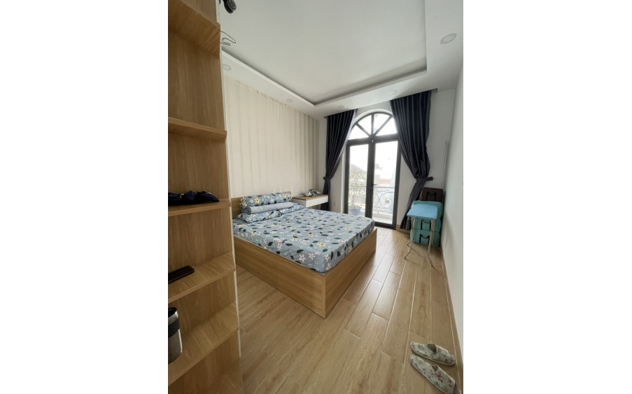 Nhà (Anh) .HXH Đường số 22. Linh Đông, 72m2, 4 tầng, 6.5x12, giãm còn 6.7 tỷ.