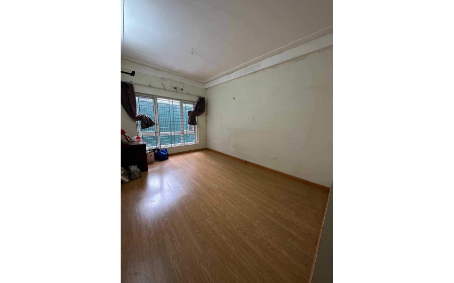 GIẢM 390 TRIỆU - HỘ KHẨU HOÀNG MAI - 42M2 - 5 TỶ 9 - Ô TÔ KINH DOANH - SỔ ĐỎ VUÔNG NHƯ TỜ A4