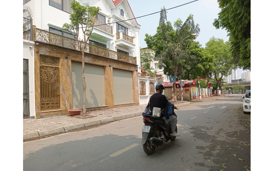 Bán Gấp! Nhà Đẹp ô tô tránh, Phố Hoàng Liệt 78m x 4T. Giá 6.7 tỷ.