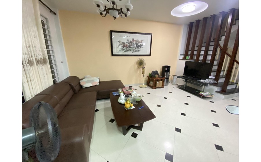 Siêu Phẩm Thanh Xuân, Hà Nội 50m 5 Tầng MT 5m, dân xây kiên cố giá chỉ 7.9 Tỷ