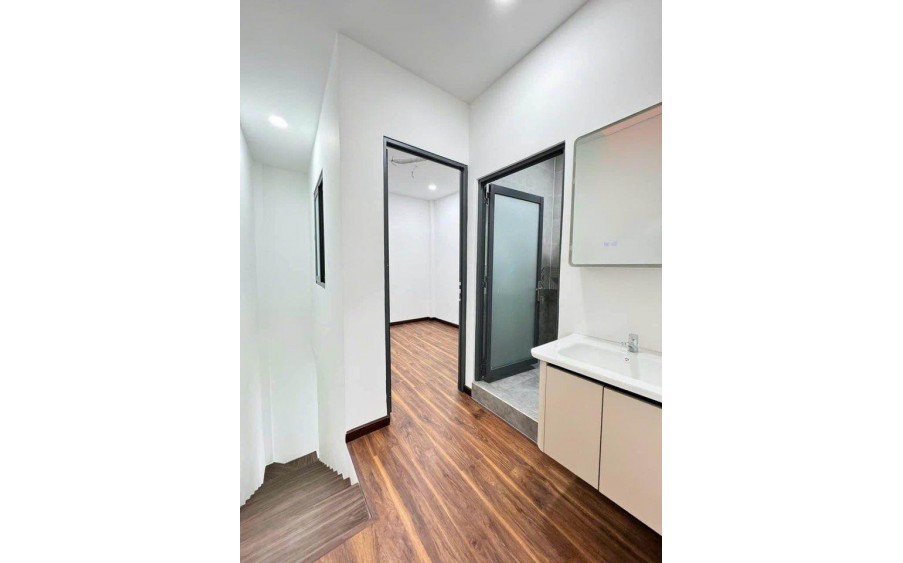 Nhà Lê Văn Sỹ, Quận 3 - 75m2- Bán gấp 8.5 tỷ