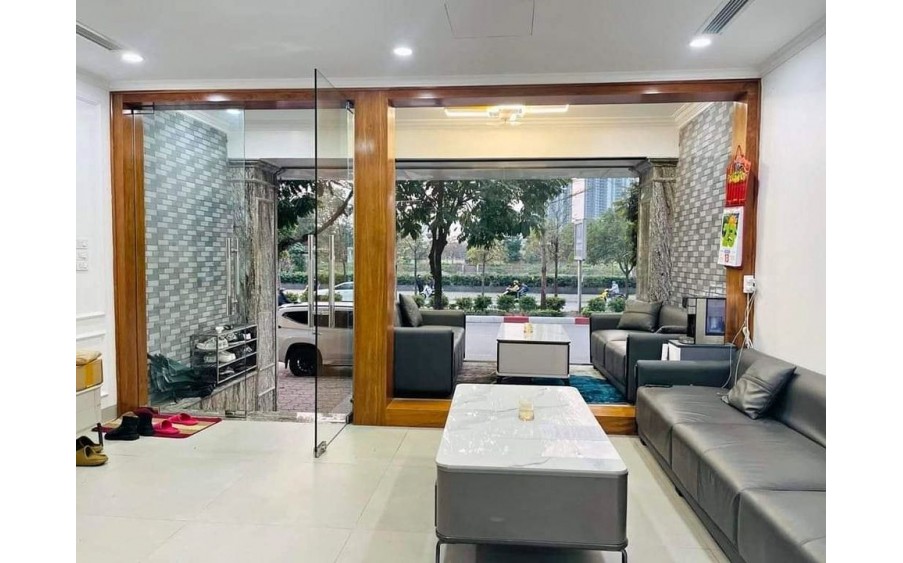 Nhà Yên Hòa Cầu Giấy, Nhà Nở Hậu, kinh doanh tốt, DT:55m, Nhà: 5 tầng, nhỉnh 11 tỷ. ô Tô Đỗ Cửa.