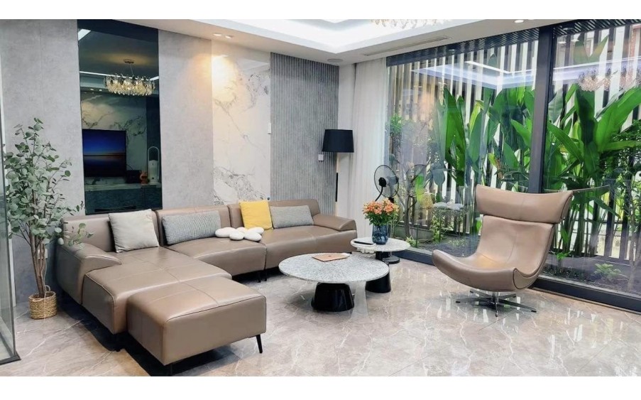 Bán tòa văn phòng phố Yên Lạc, 82m2, 7 tầng thang máy, mặt tiền 6.5m, giá 26.3 tỷ, gara, đẹp mới
