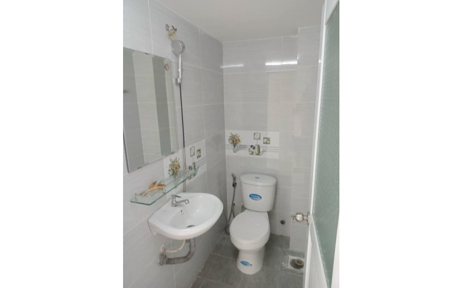 SÁT QUẬN 7 CHỈ HƠN 1 TỶ - NHÀ MỚI 2 TẦNG - GẦN HẺM Ô TÔ - PHẠM HỮU LẦU - PHƯỚC KIỂNG