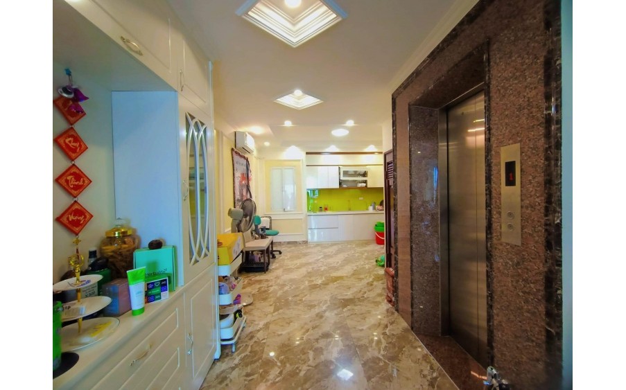 VỊ TRÍ CỰC NGON-CÁCH PHỐ 10M-Phố Trung Kính 40/56m x 7T Thang Máy 18.8 Tỷ, KDoanh