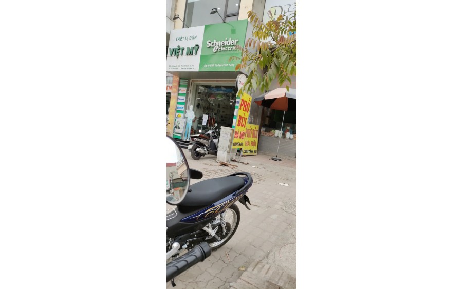 Lê Thanh Nghị tập thể Bách Khoa 25m/60m, tầng 5, 2.4 tỷ bán gấp giá rẻ căn hộ đẹp, khép kín Hai Bà Trưng.
16/6/2024 cần bán gấp hạ 200 triệu, giá