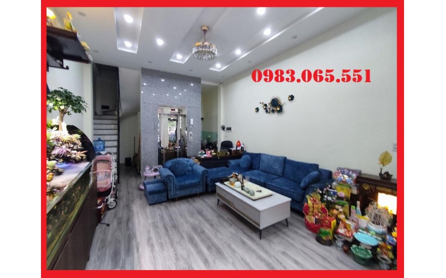 Cổ Linh LB NHà mặt phố 45m 6 tầng thang máy, kinh doanh,VP