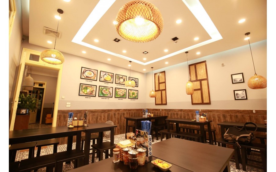 Bán gấp - giá đầu tư - rẻ nhất mặt phố Minh Khai chỉ 250tr/m2 - gần ngã tư Bạch Mai