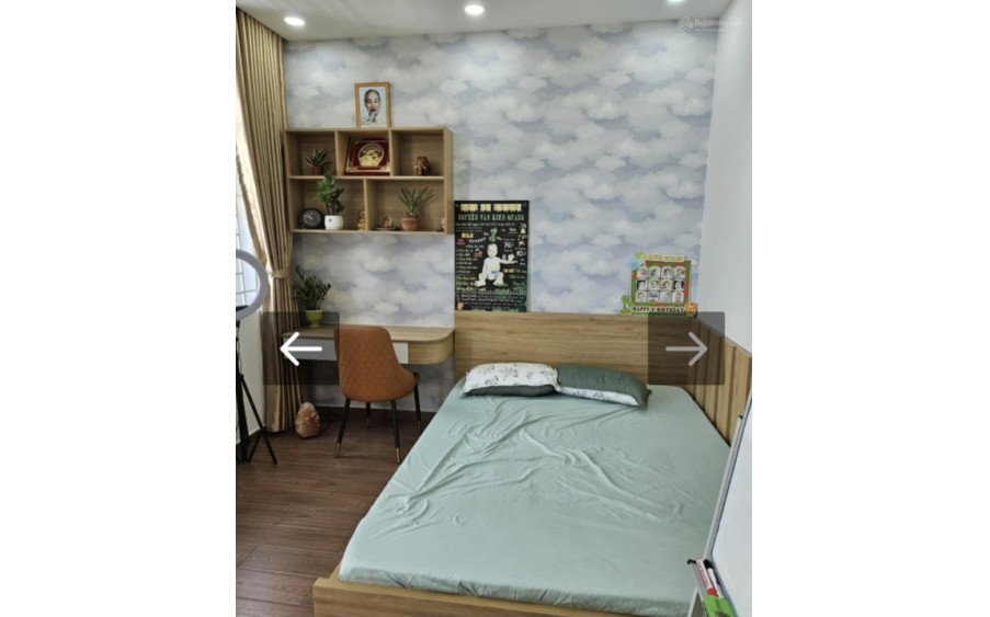 Định cư nước ngoài bán gấp, hẻm Nguyễn Văn Dung, 43m2, 5 tầng, khu vip, tặng nội thất. 6tỷ990triệu