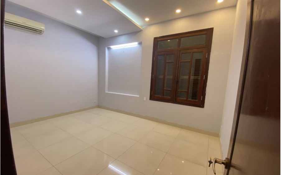Cho thuê Villa giá tốt ngay cạnh công viên An Phú Quận 2 chỉ 29tr